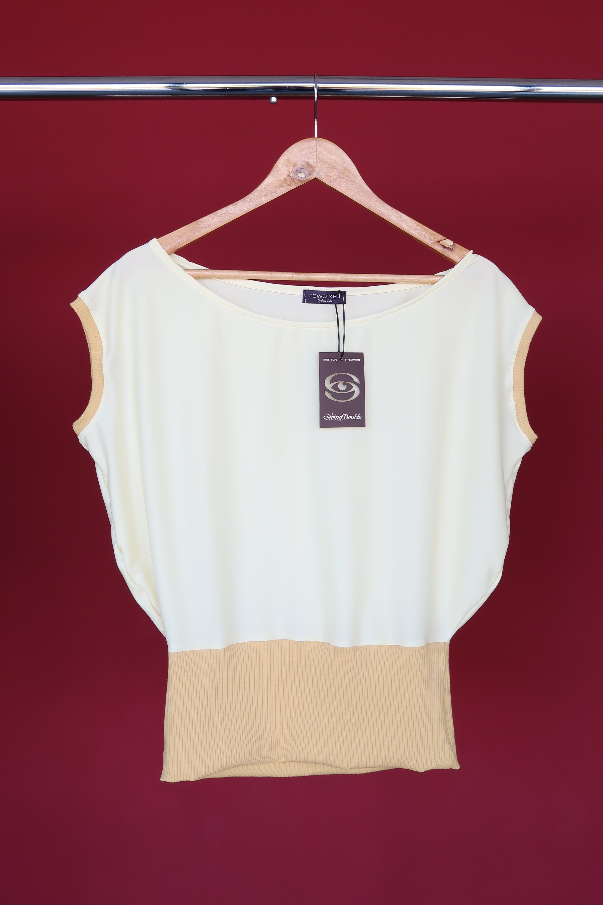 BANANA SLOUCH TOP